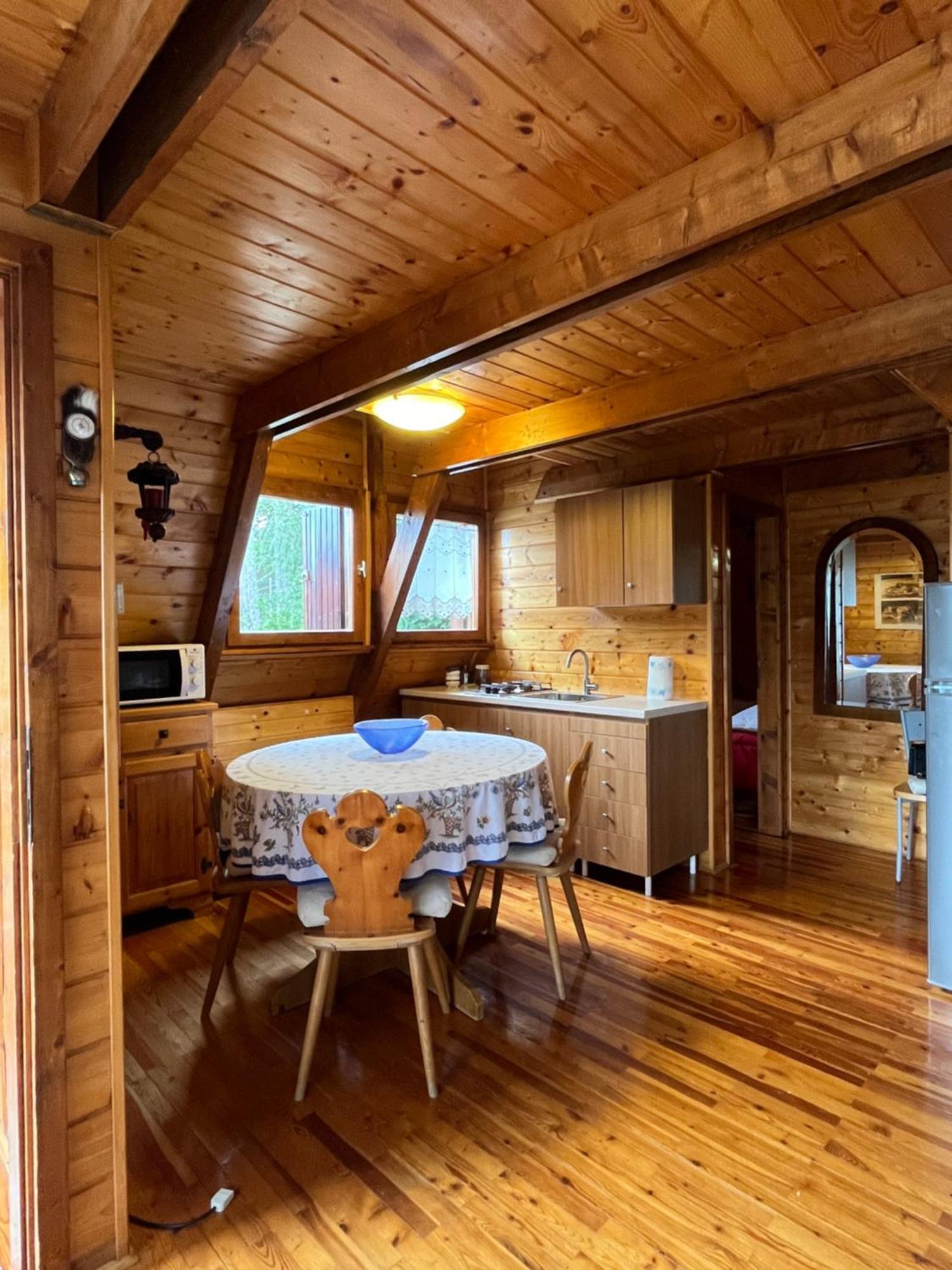 Chalet Natura La Taverna Dei 3 Porcellini Cavaliere  Dış mekan fotoğraf
