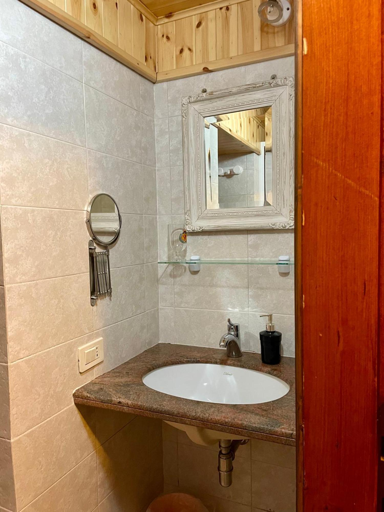 Chalet Natura La Taverna Dei 3 Porcellini Cavaliere  Dış mekan fotoğraf