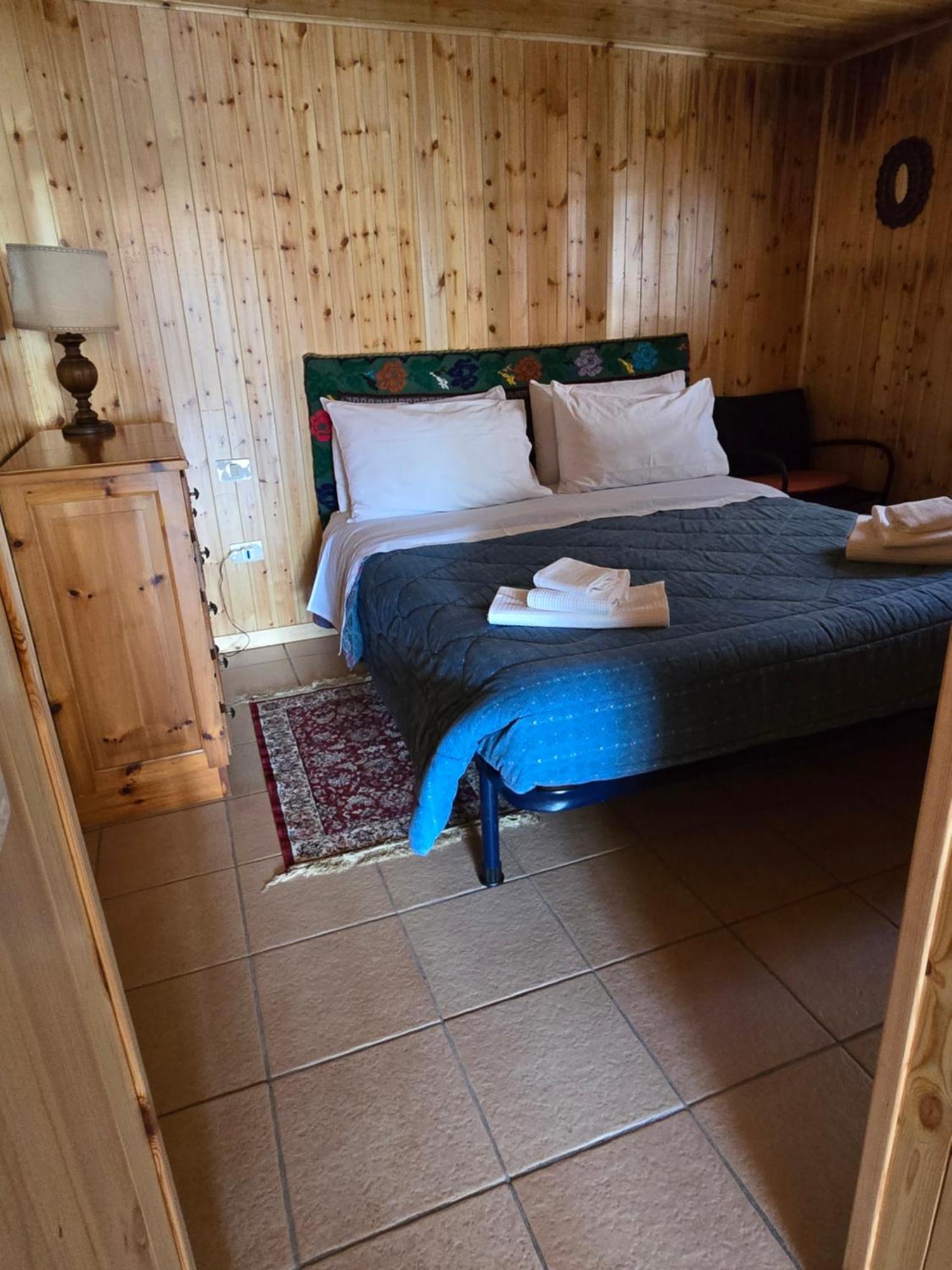 Chalet Natura La Taverna Dei 3 Porcellini Cavaliere  Dış mekan fotoğraf
