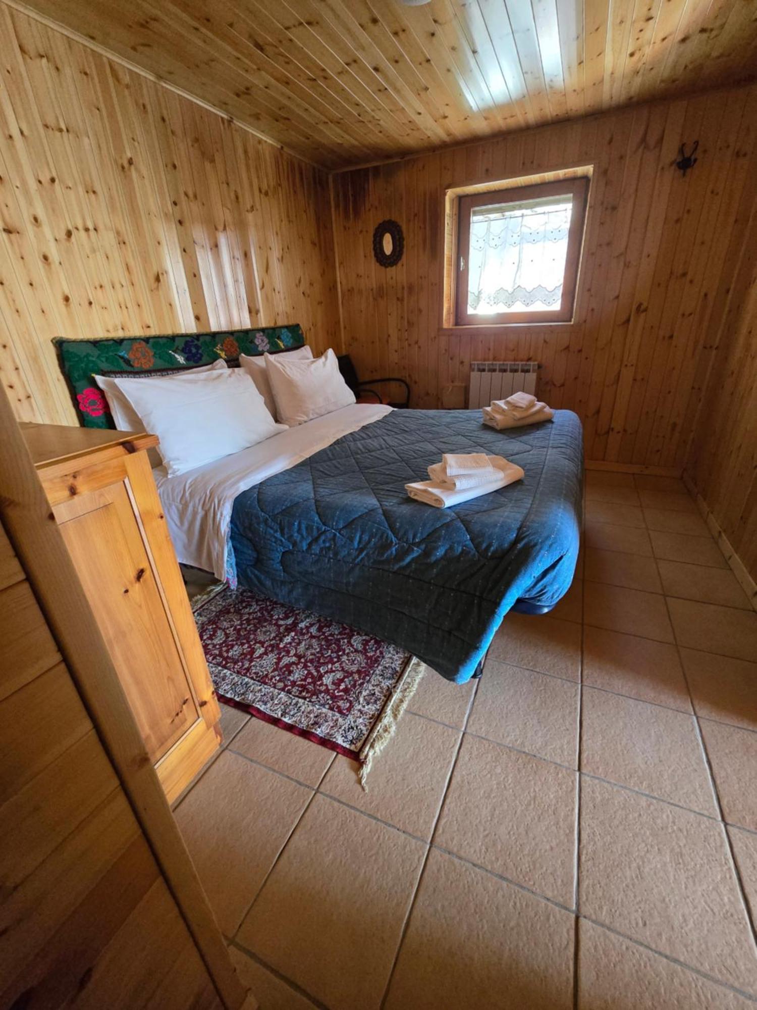 Chalet Natura La Taverna Dei 3 Porcellini Cavaliere  Dış mekan fotoğraf